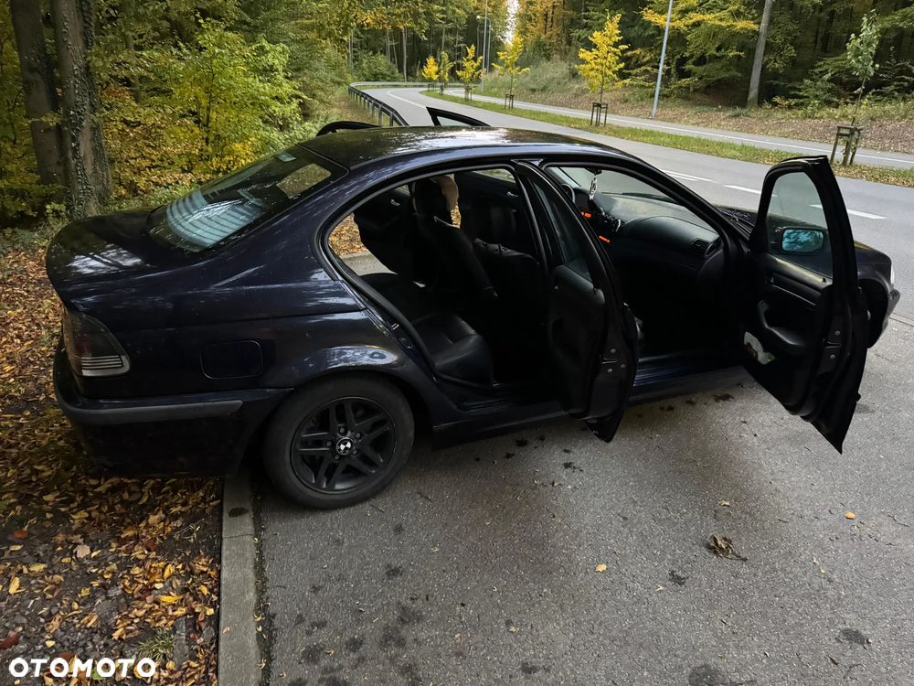 BMW Seria 3 316i - 15