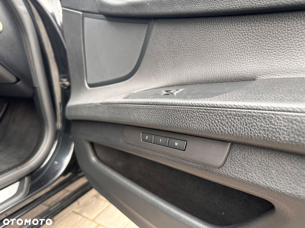 BMW Seria 7 730d - 35