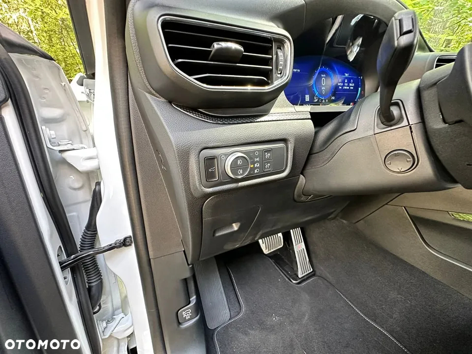Ford Explorer EcoBoost Plug-in Hybrid ST-LINE - 16