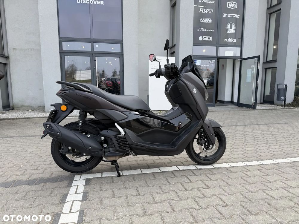 Yamaha NMAX - 8