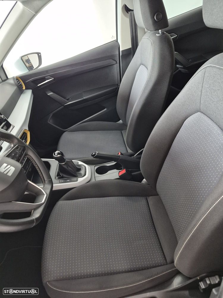 SEAT Arona - 13