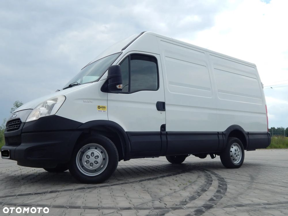Iveco DAILY 35S15 2,3HPI L2H2 LIFT - 1