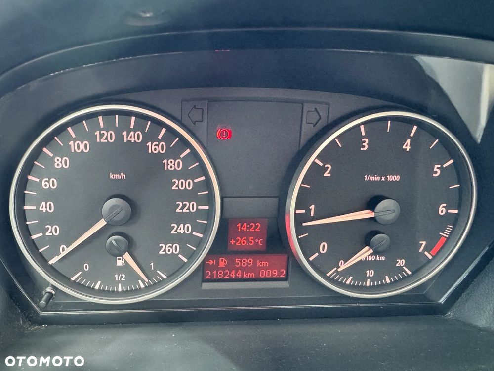 BMW Seria 3 318i - 7