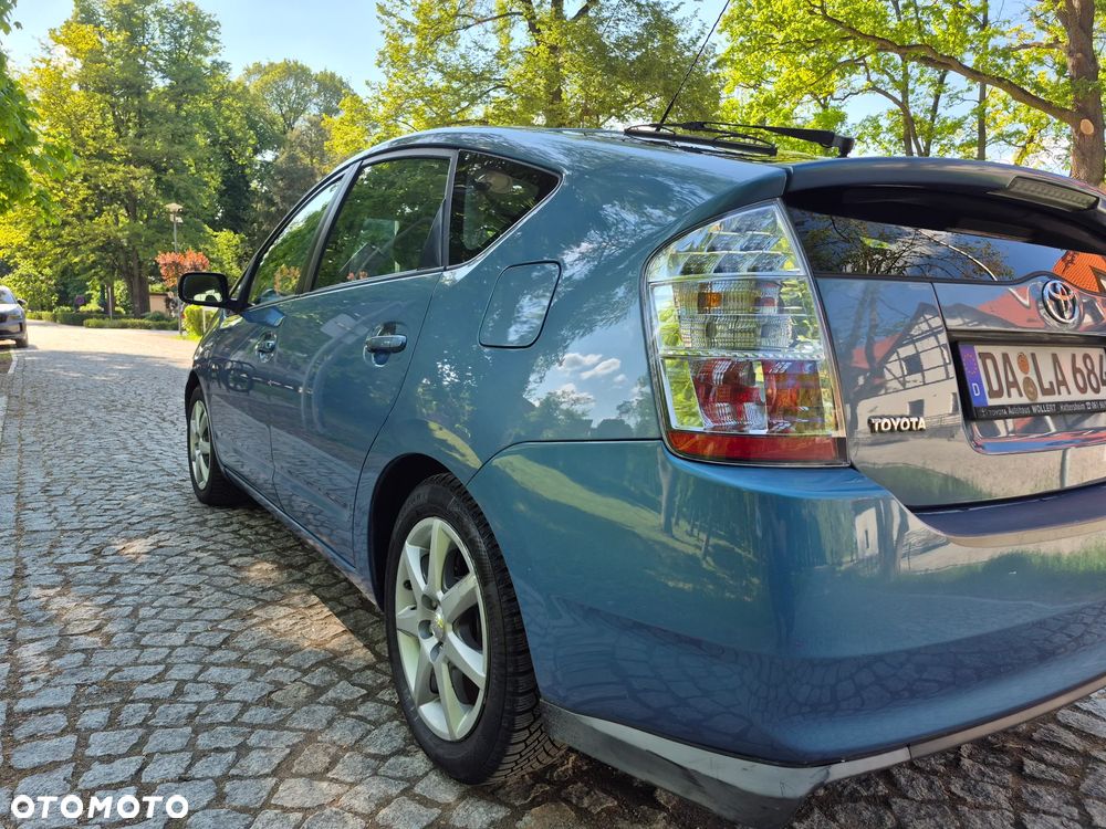 Toyota Prius 1.5 VVT-i Prestige - 12