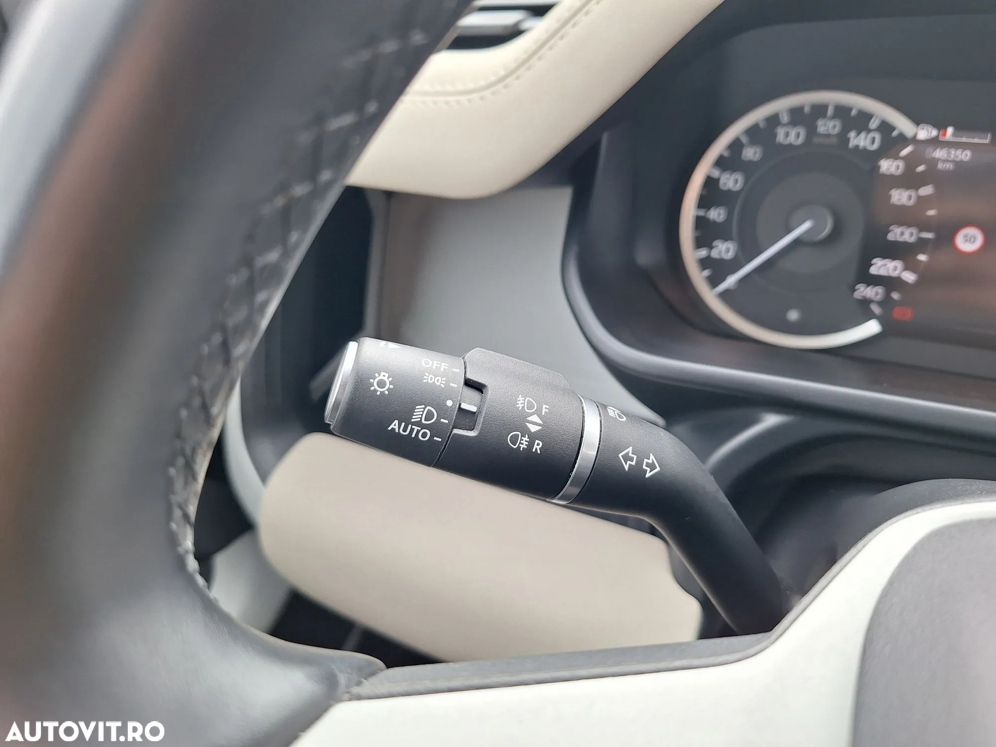 Land Rover Defender - 19