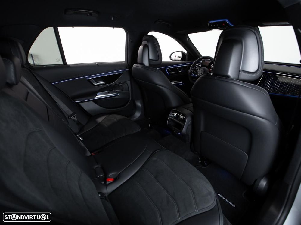 Mercedes-Benz E 300 Standard - 11