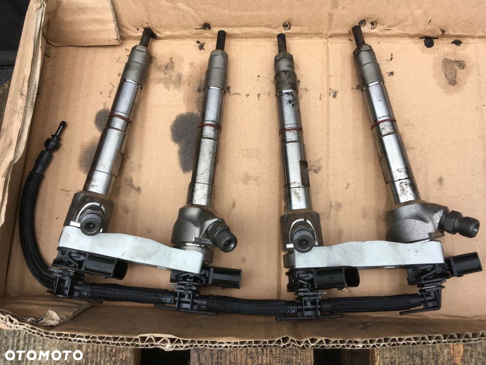 UKŁAD PALIWOWY LISTWA WTRYSKI VW AUDI SEAT 2.0 TDI 05L089 - 2