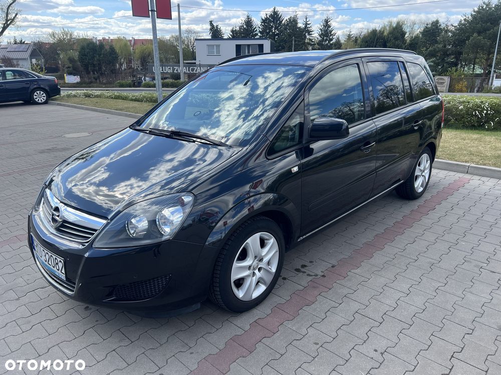 Opel Zafira - 2