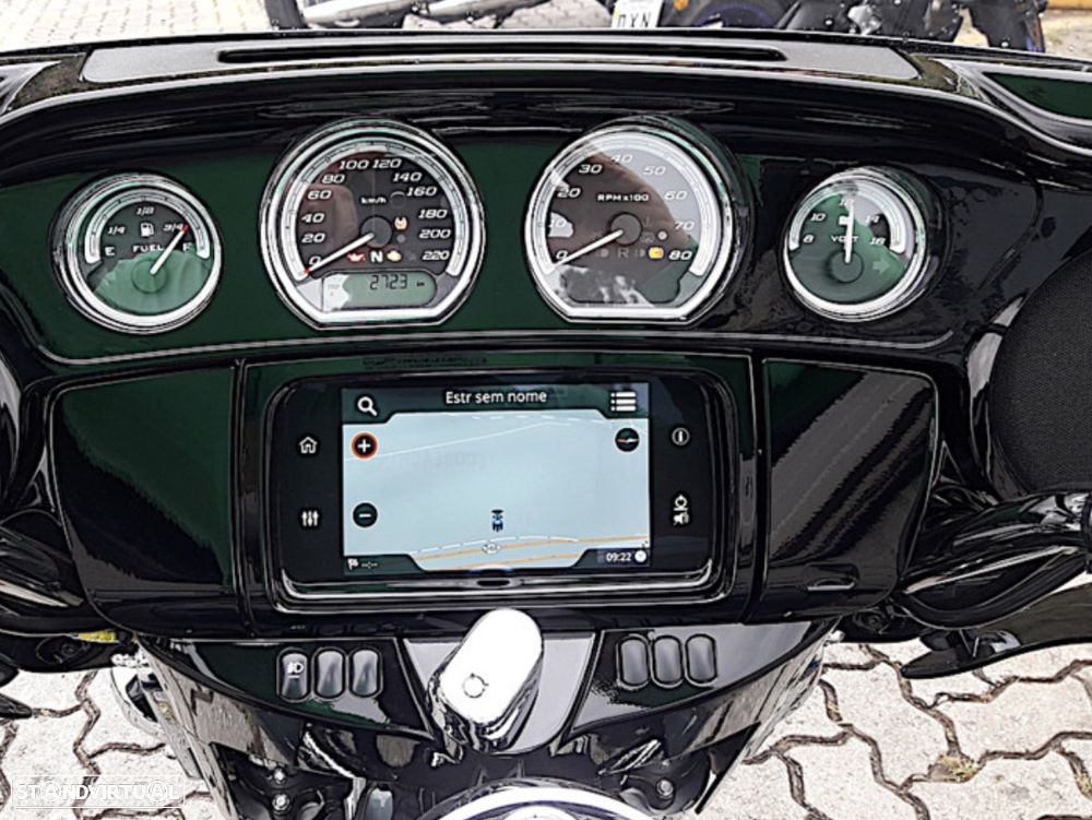 Harley-Davidson FLHT Ultra Limited - 2