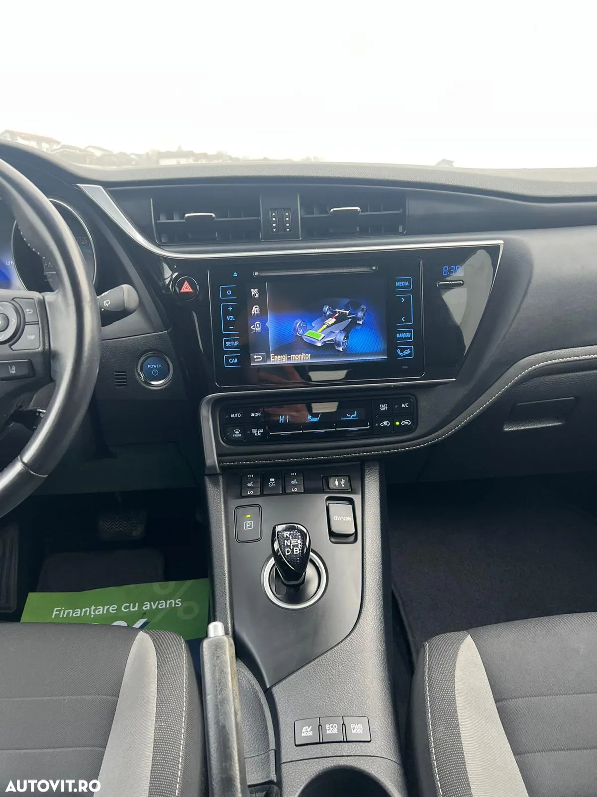 Toyota Auris - 11