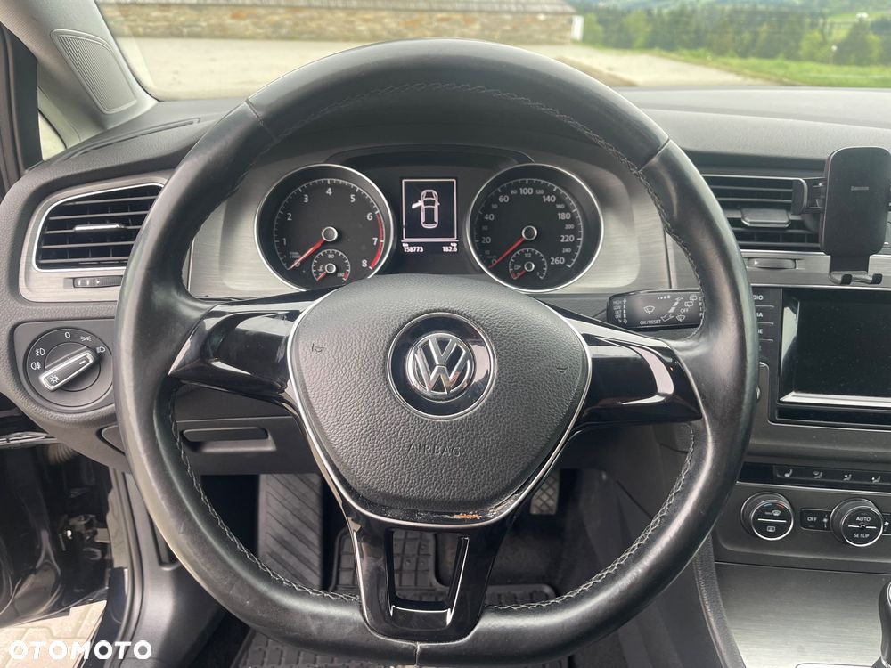 Volkswagen Golf - 13