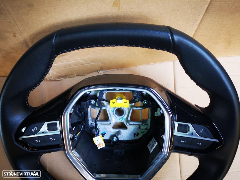 PEUGEOT 208 II VOLANTE V104 - 3