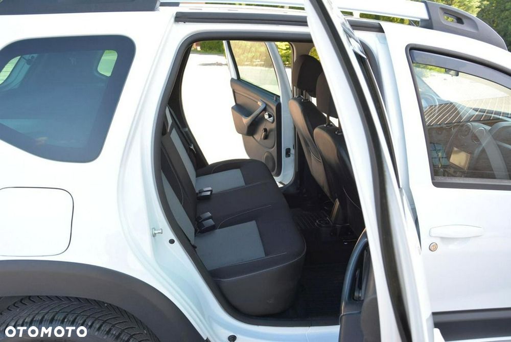 Dacia Duster 1.6 SL Off-Road - 13