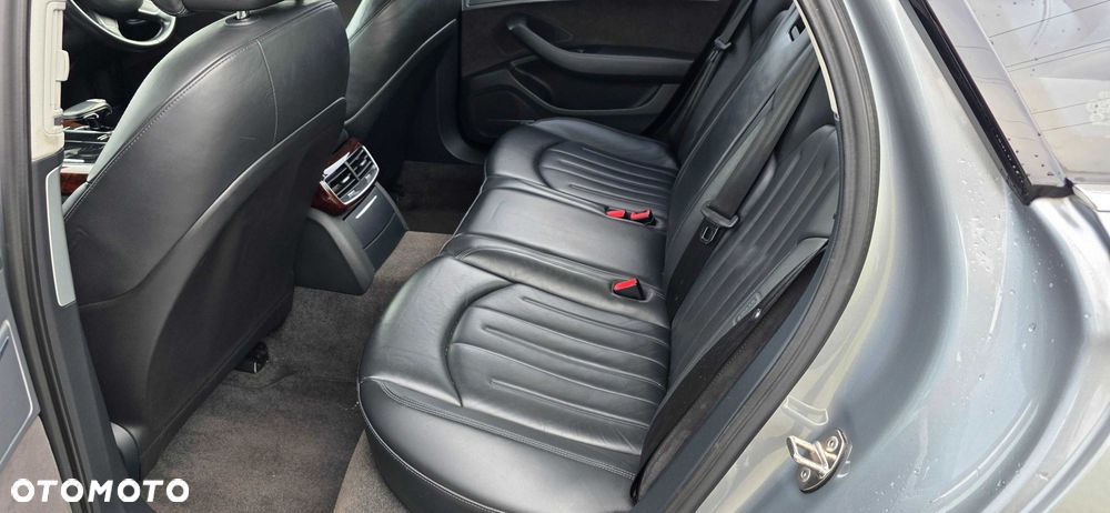 Audi A8 - 7