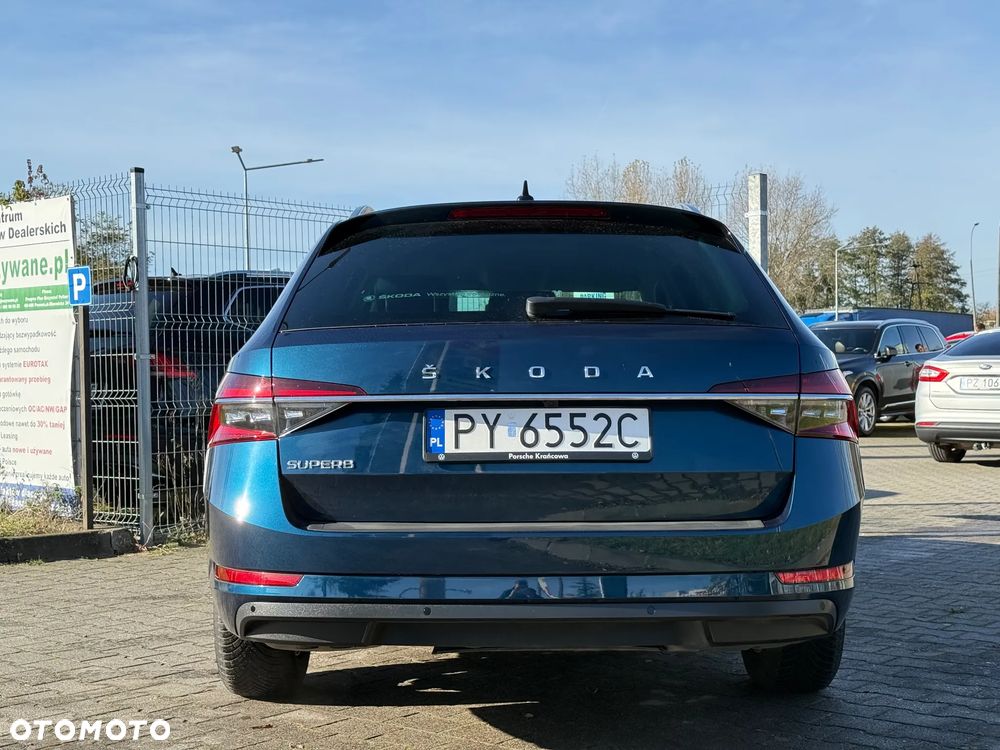 Skoda Superb 2.0 TDI SCR Style DSG - 4