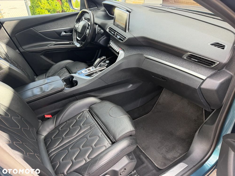 Peugeot 5008 - 23