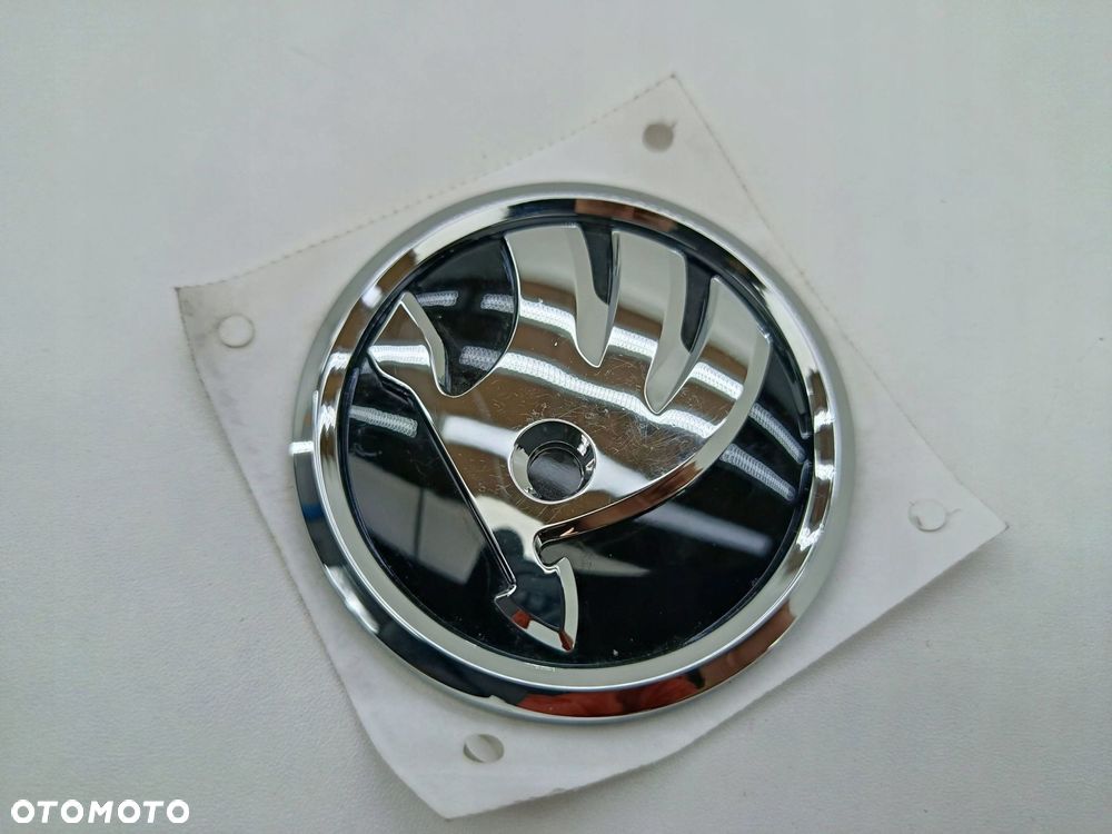 SKODA OCTAVIA EMBLEMAT ZNACZEK LOGO - 2