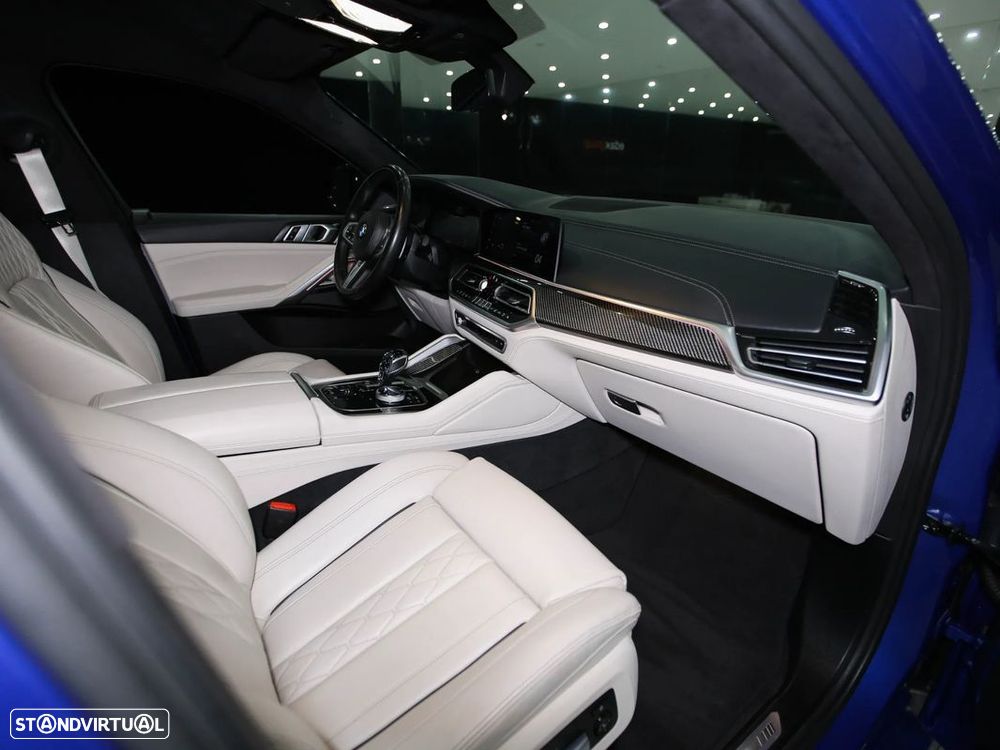 BMW X6 M50i Pack 50 anos - 11