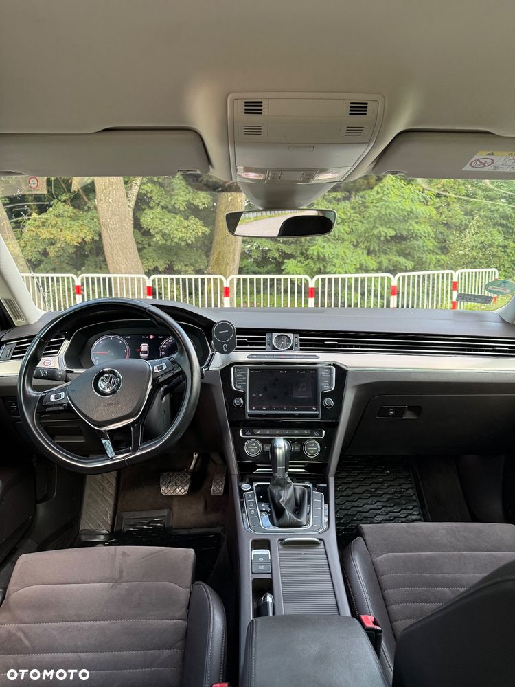 Volkswagen Passat - 9