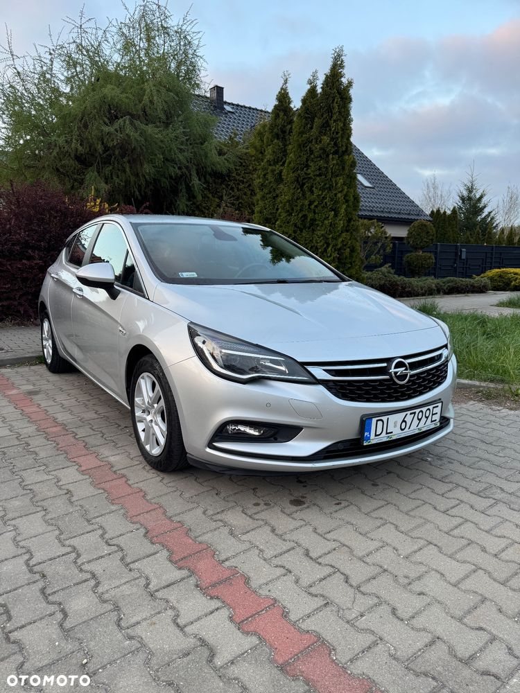 Opel Astra 1.6 CDTI Enjoy - 1