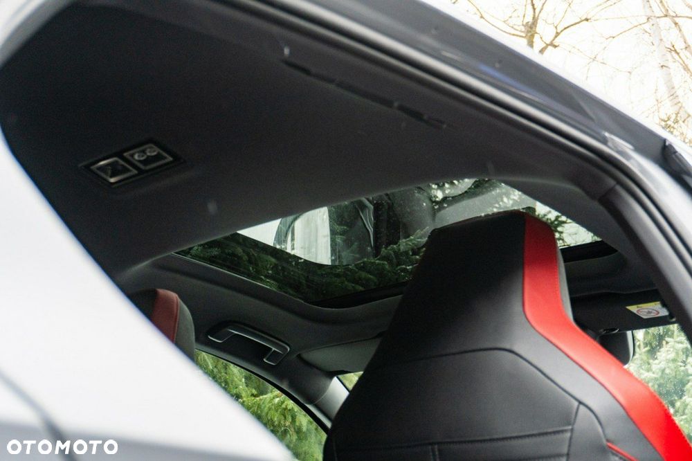 Volkswagen Golf - 28