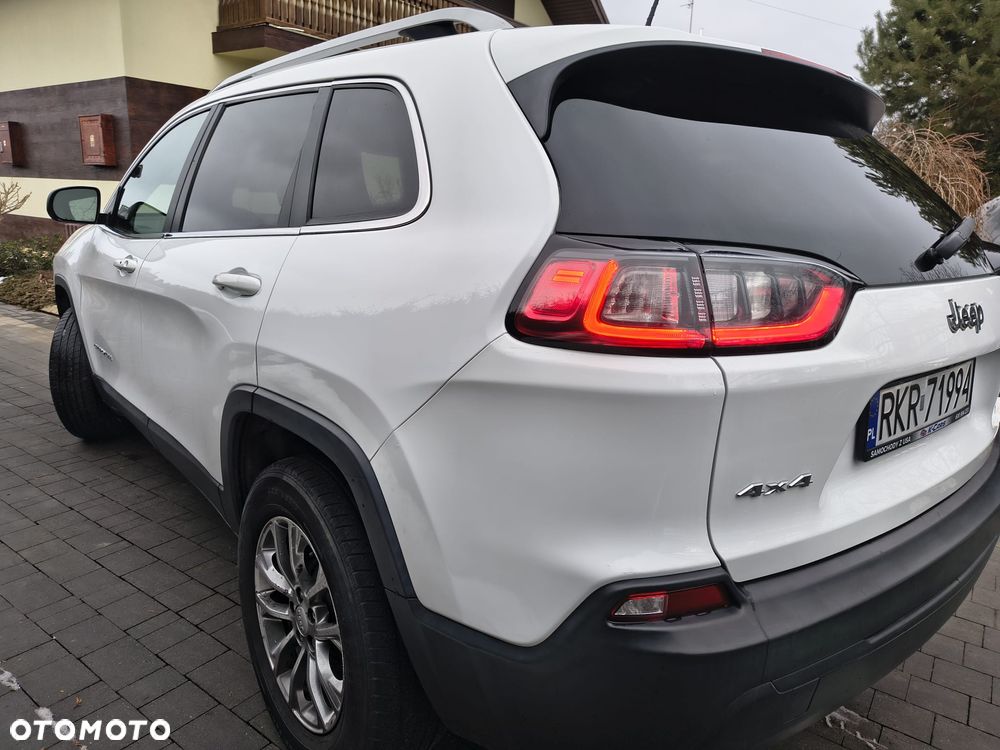Jeep Cherokee - 5