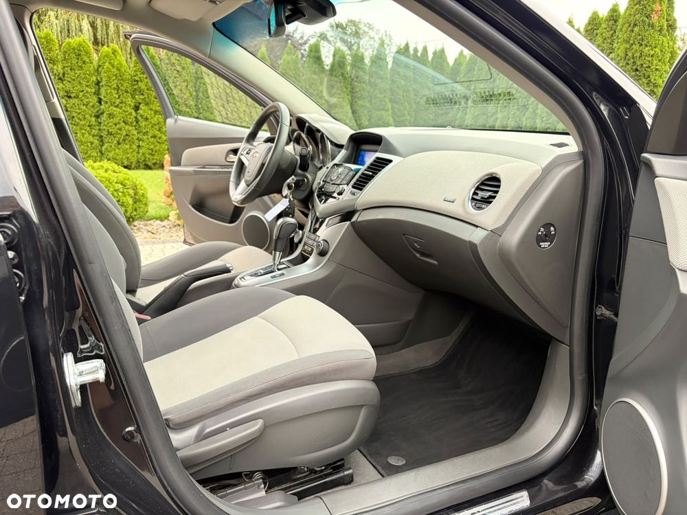 Chevrolet Cruze 1.8 Automatik LT - 29