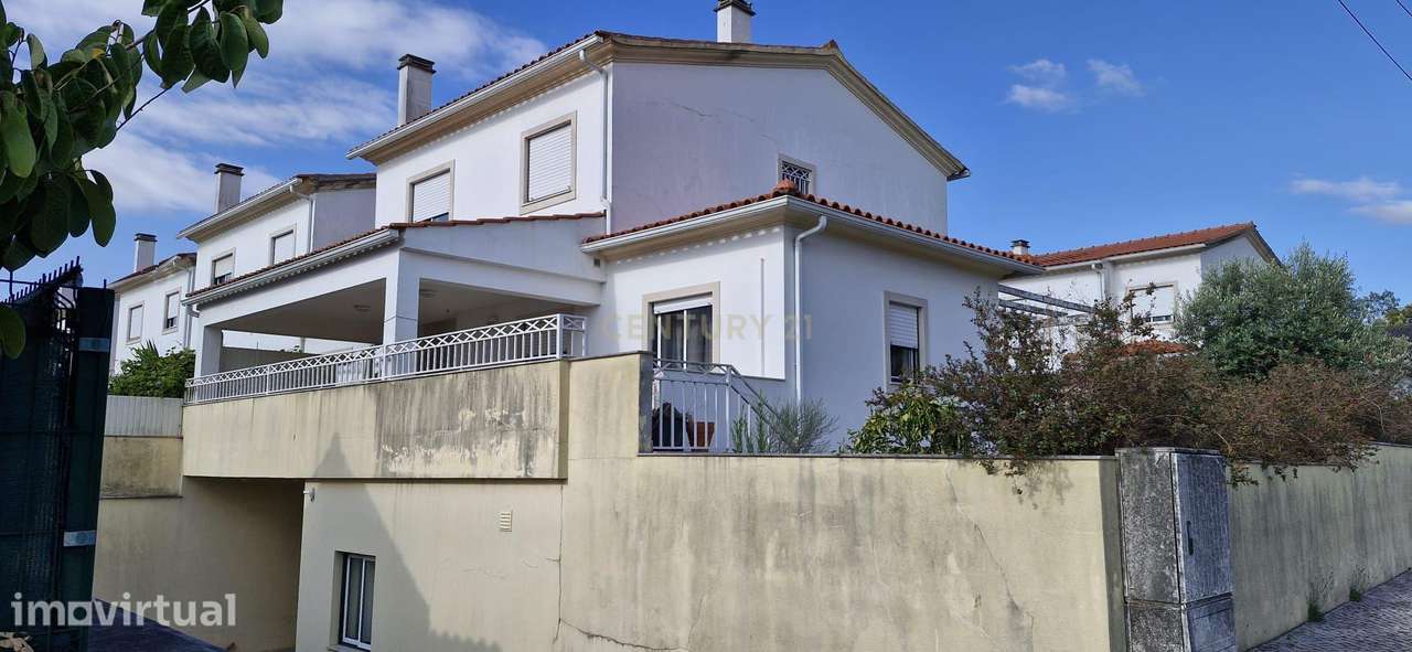 Moradia T3+1 em Condomínio Fechado | 229 m² | Outeiros da Gândara – Le - Grande imagem: 3/21