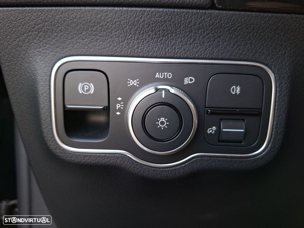 Mercedes-Benz B 180 d - 22