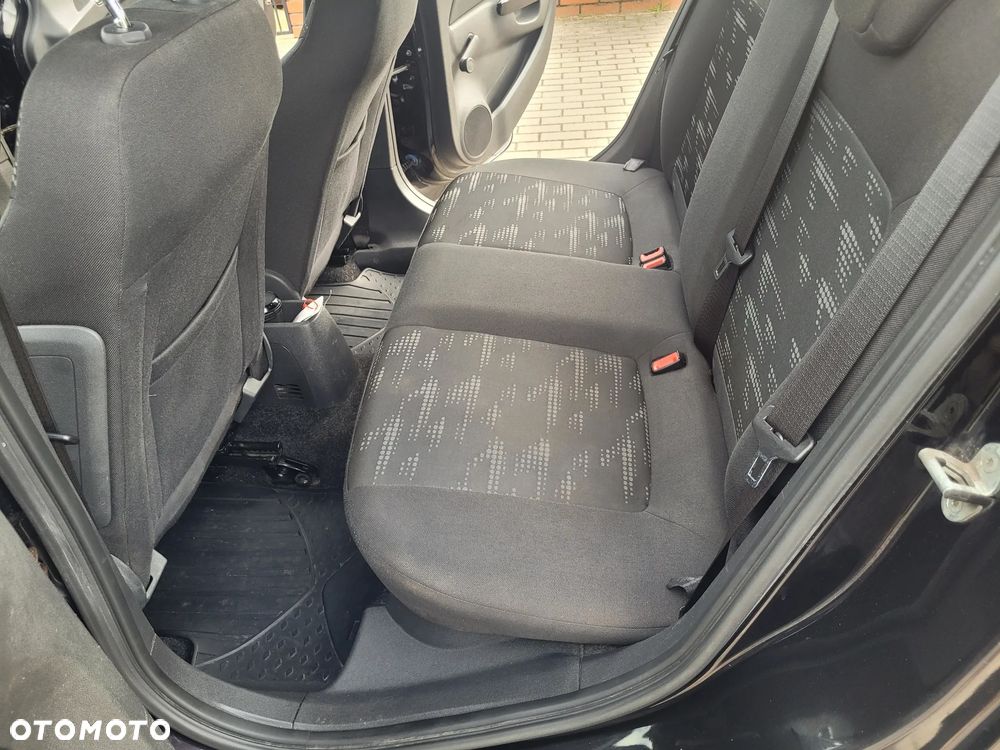 Opel Corsa 1.4 16V Satellite - 20