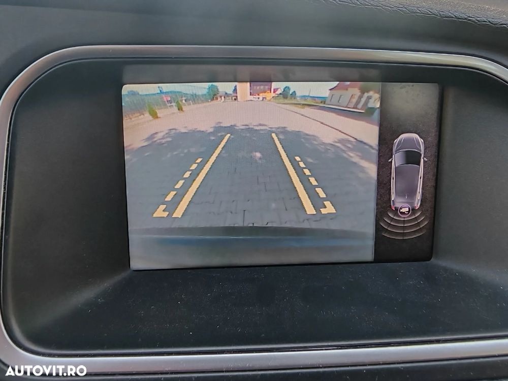Volvo V40 D4 Momentum - 15