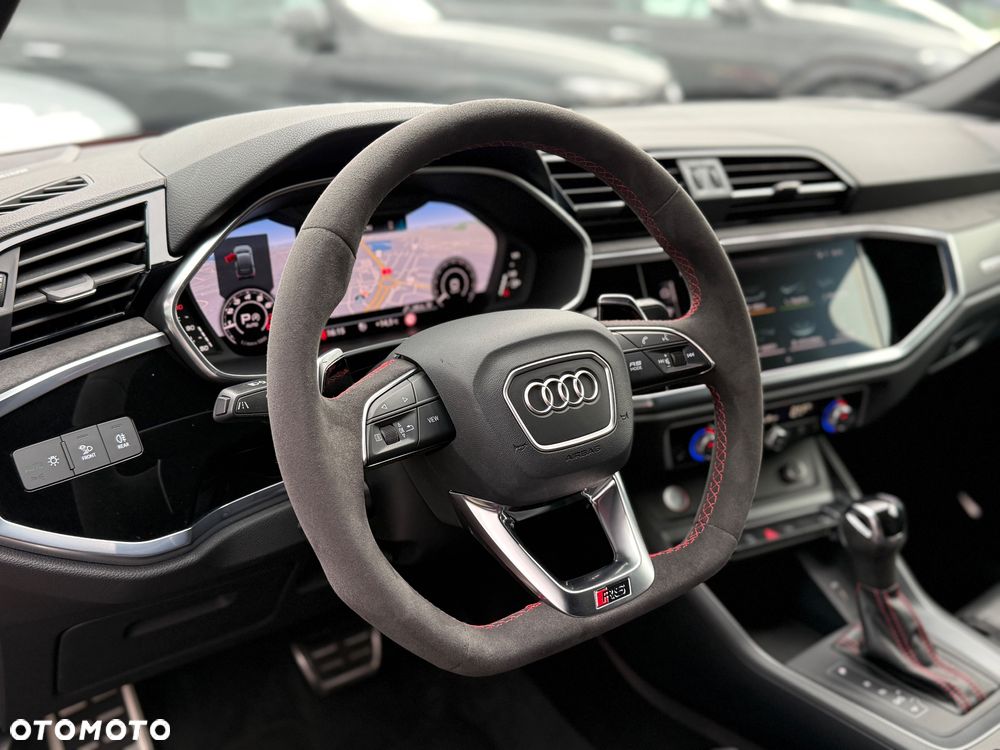 Audi RS Q3 Sportback - 22
