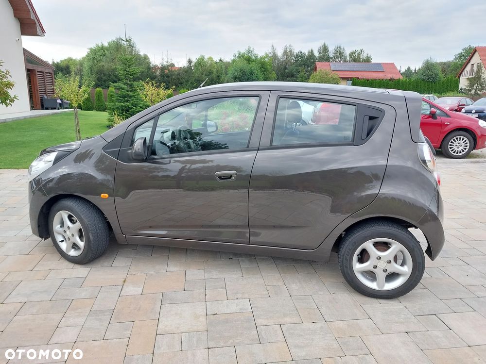 Chevrolet Spark 1.0 LS - 12