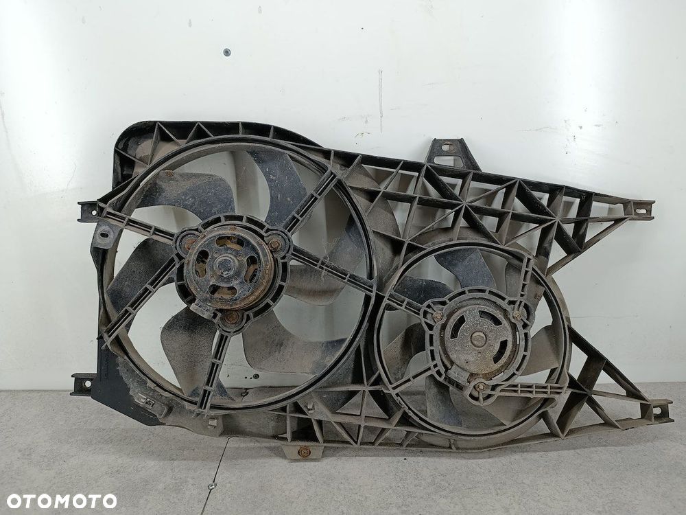 WENTYLATOR CHŁODNICY OPEL VIVARO A 8200019383 2.5 DTI - 5
