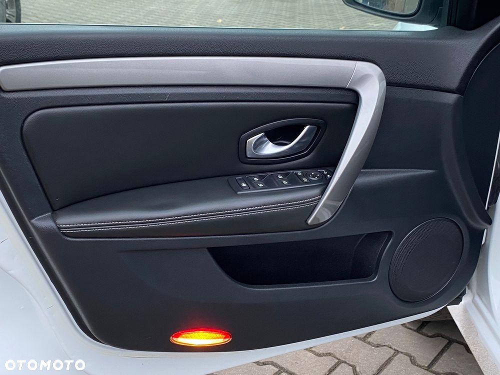 Renault Laguna ENERGY dCi 130 FAP Start & Stop Limited - 36