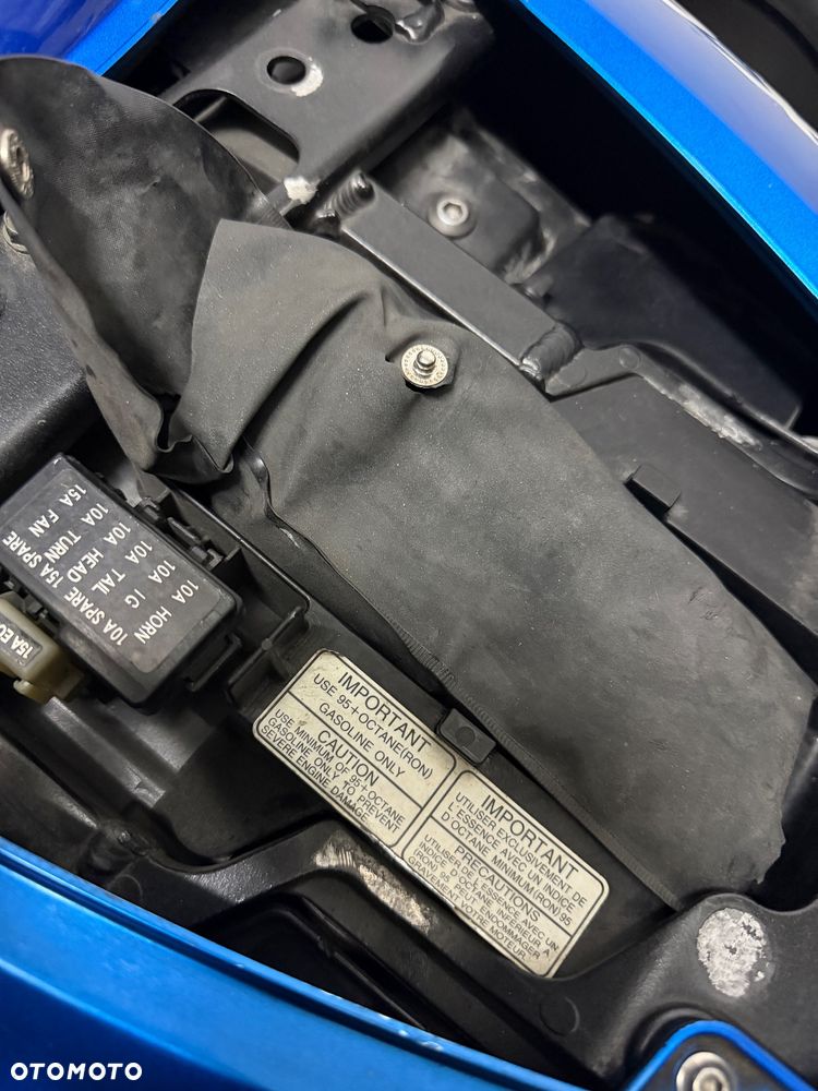 Kawasaki ZXR - 23