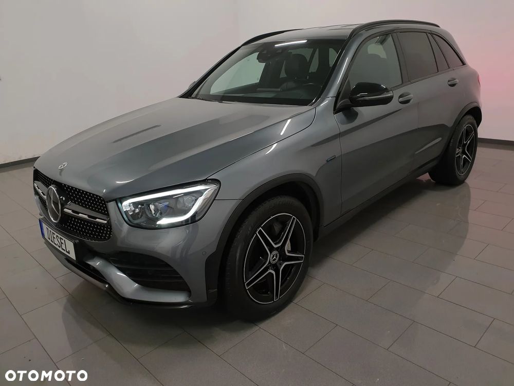 Mercedes-Benz GLC - 1