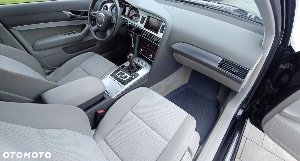 Volkswagen Passat - 28