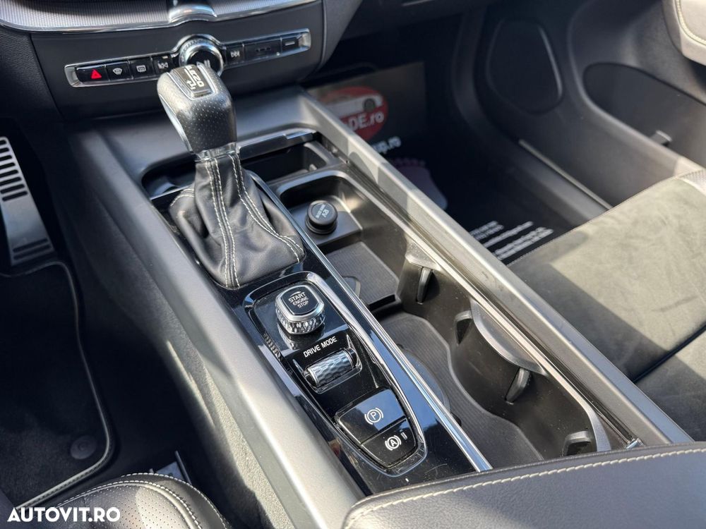VOLVO XC60 2019 — imagine 20