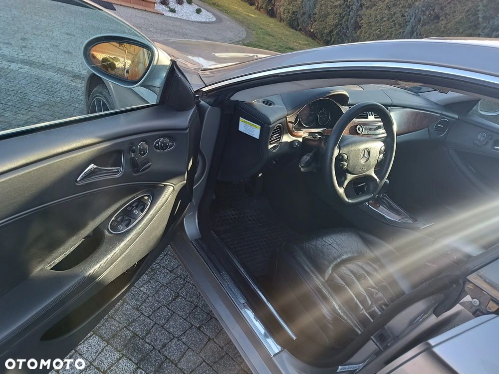 Mercedes-Benz CLS 500 - 5