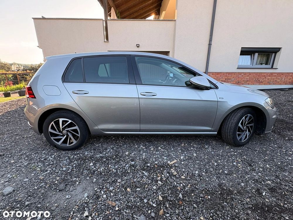 Volkswagen Golf - 13