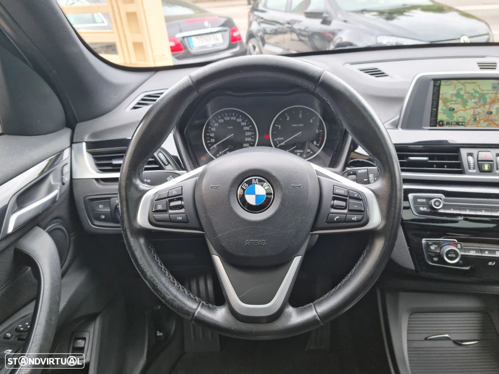 BMW X1 16 d sDrive Line Sport - 30