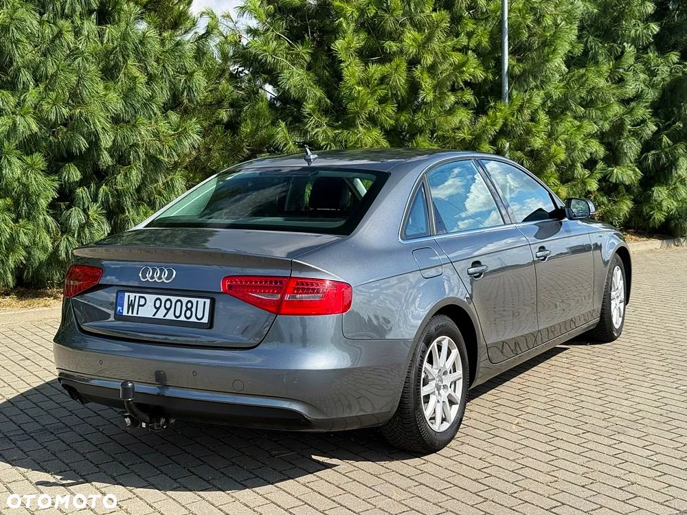Audi A4 Limousine 2.0 TDI DPF Attraction - 12