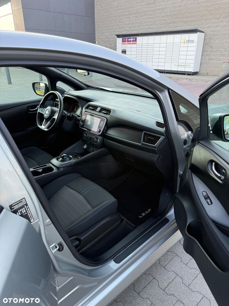 Nissan Leaf 40kWh Acenta - 23
