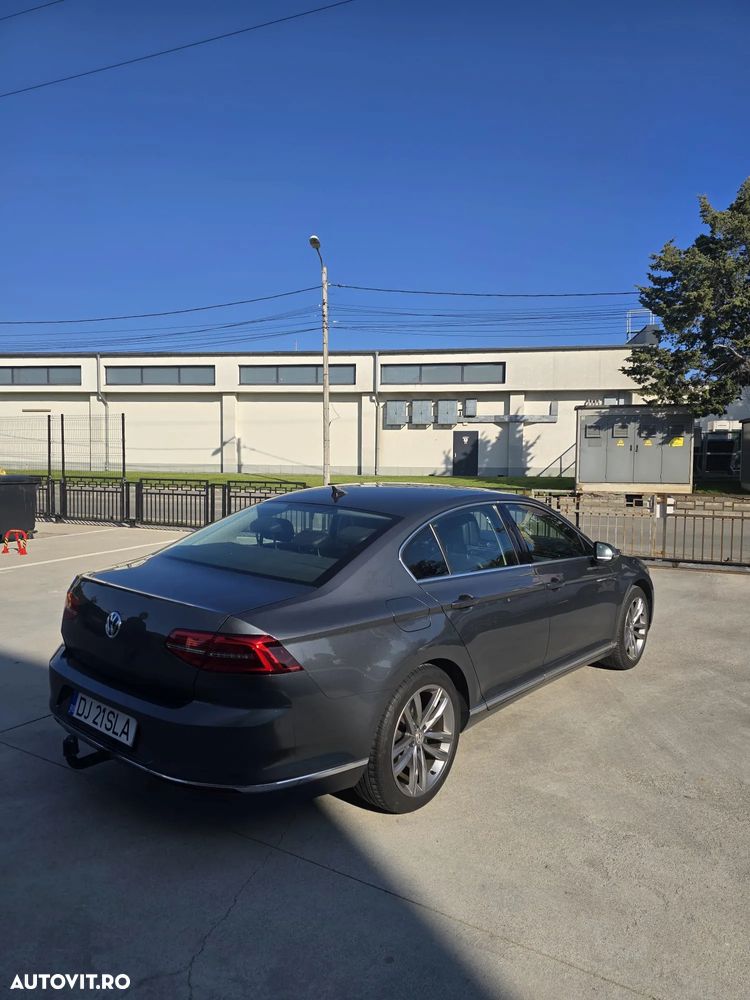 Volkswagen Passat 2.0 TDI Highline - 3