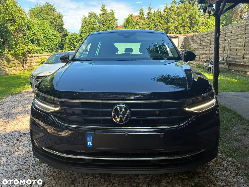 Volkswagen Tiguan - 2