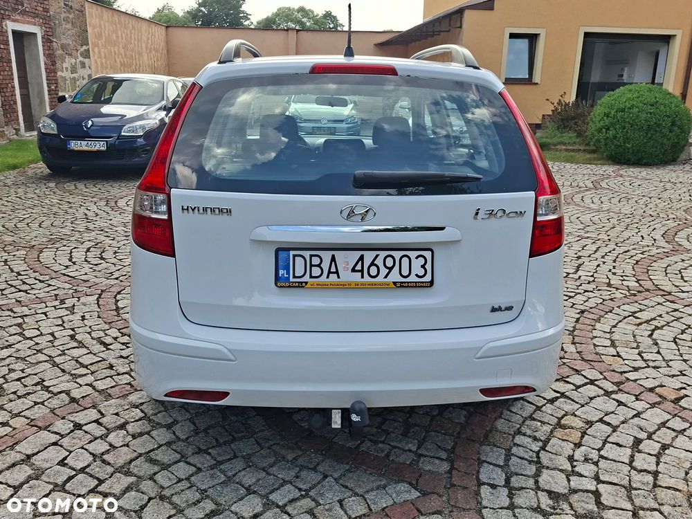 Hyundai i30 1.6 blue Comfort - 11