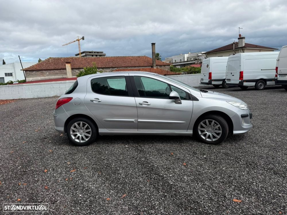 Peugeot 308 1.6 HDi Executive - 10
