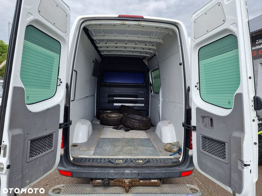 Mercedes-Benz Sprinter - 21