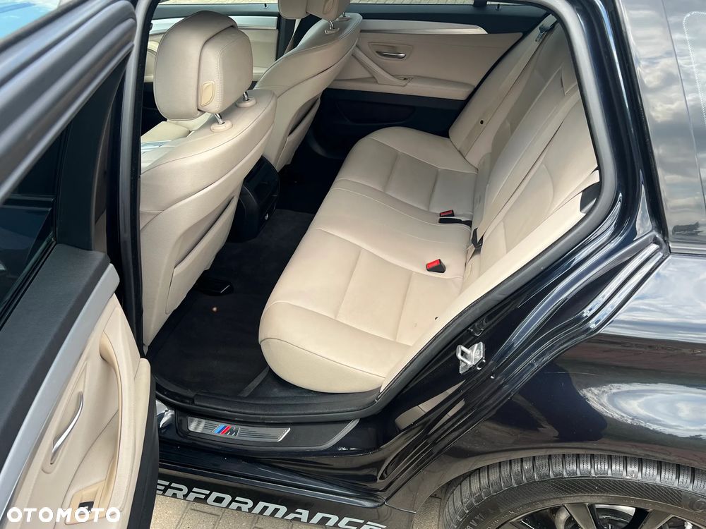 BMW Seria 5 530d Blue Performance Sport-Aut - 12